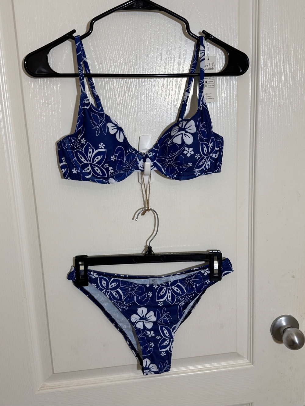 Cupshe Hibiscus Floral Bikini Set Underwire Swimwear Two Piece Blue White S